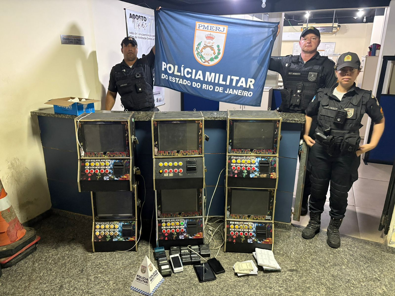Militares do 29° BPM fecham cassino clandestino em Bom Jesus do Itabapoana
